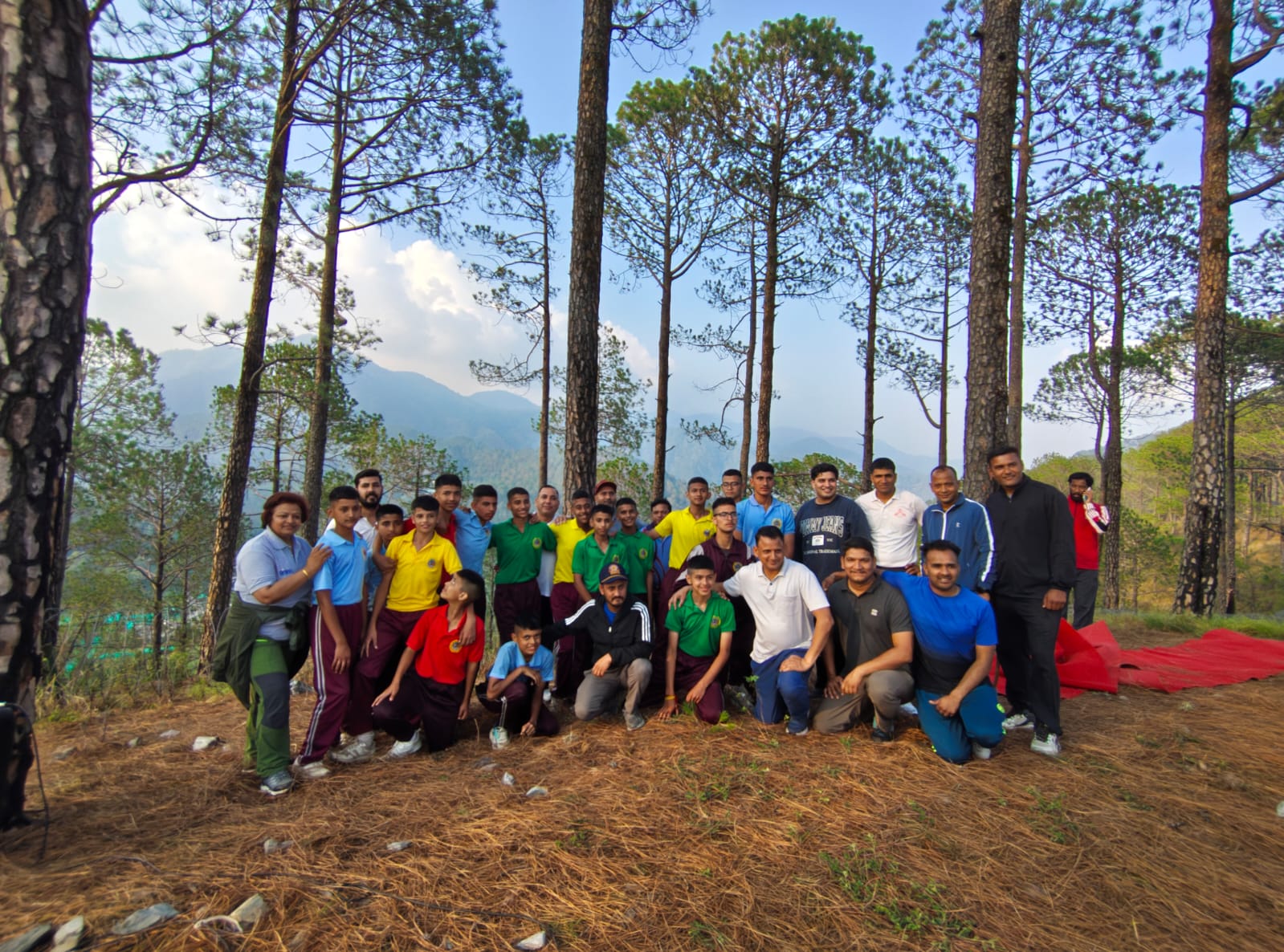 Cdts of SSGK trekked to the scenic Tanki Dhar ridge-top with Principal & staff